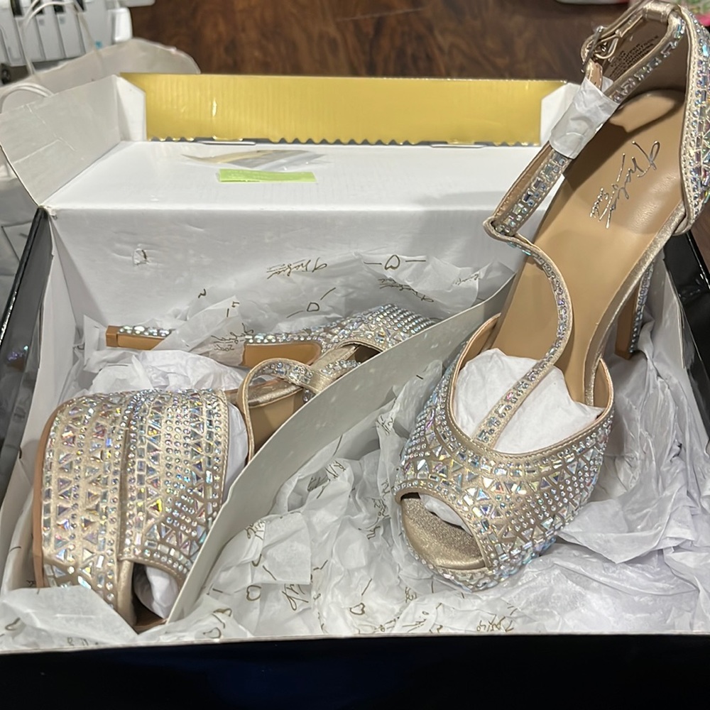 COPY - Thalia heels